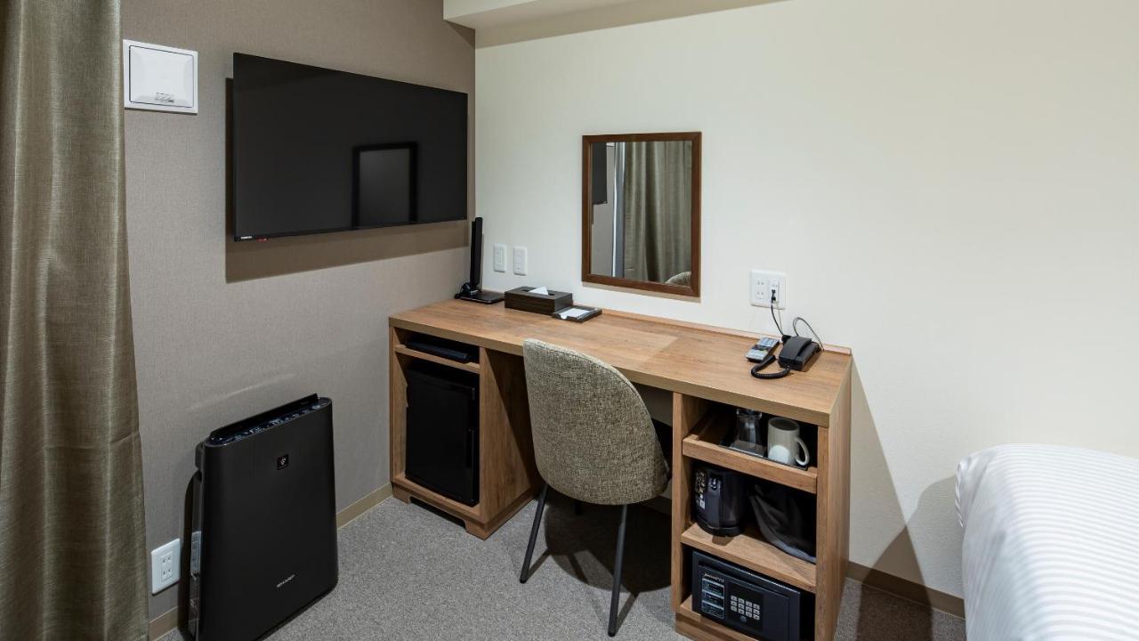 Hotel Reference Tenjin III Фукуока Экстерьер фото